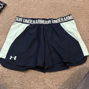 Under armour two toned shorts size small